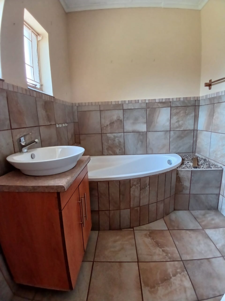 4 Bedroom Property for Sale in Sasolburg Ext 15 Free State